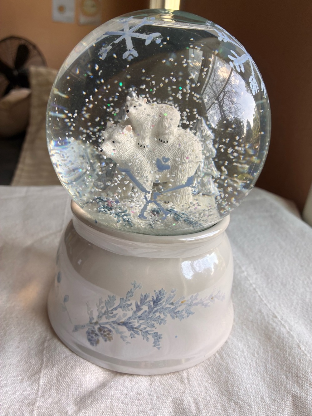 Vintage Pfaltzgraff Musical Snow Globe Winter Frost Collection Polar Bear WORKS - Picture 6 of 8
